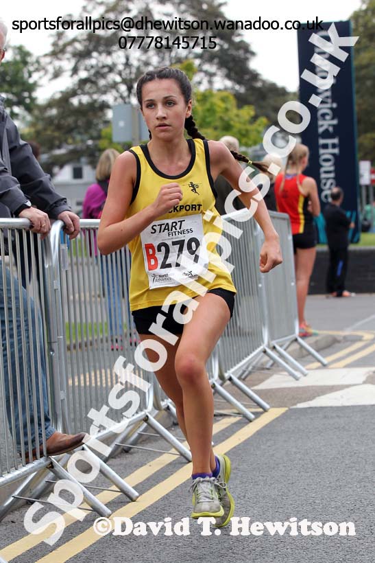Womens under-17s Northern Road Relays, Warrington. Photo: David T. Hewitson/Sports for All Pics